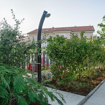 Apartment Rova Малинска Экстерьер фото